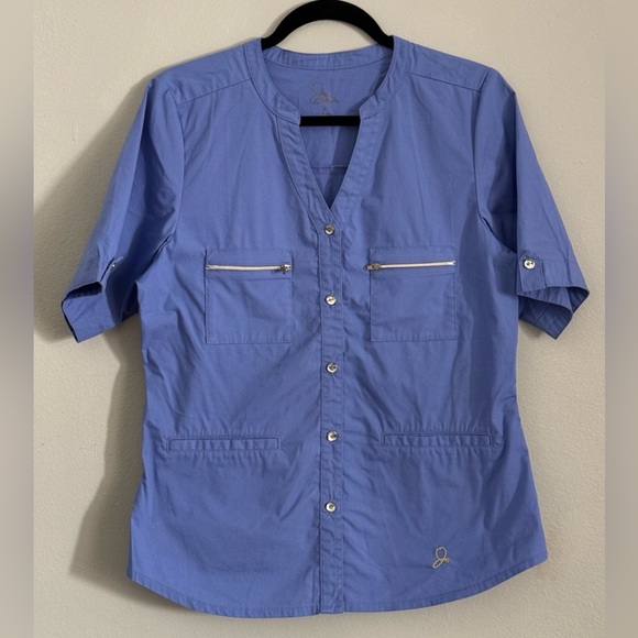Jaanuu’s Sky Blue Button-Down Scrub Set - Picture 2 of 12
